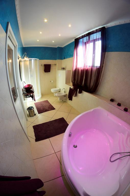 Le Suite Bracciano Стая снимка